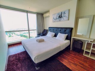 ホーミー デザインド 2 ベッドルーム イン シティ センター アット プラクシス アパートメント