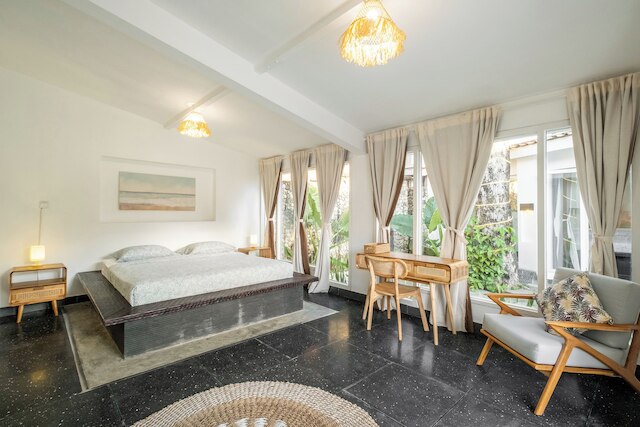 ラレベイ スミニャック