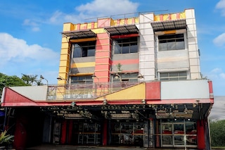 ホテル O メダン ニア ウニベルシタス スマトラ ウタラ フォーマリー スルヤ レジデンス