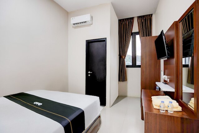 ホテル O バリクパパン ニア シロアム ホスピタル フォーマリー シャフラ ゲスト ハウス