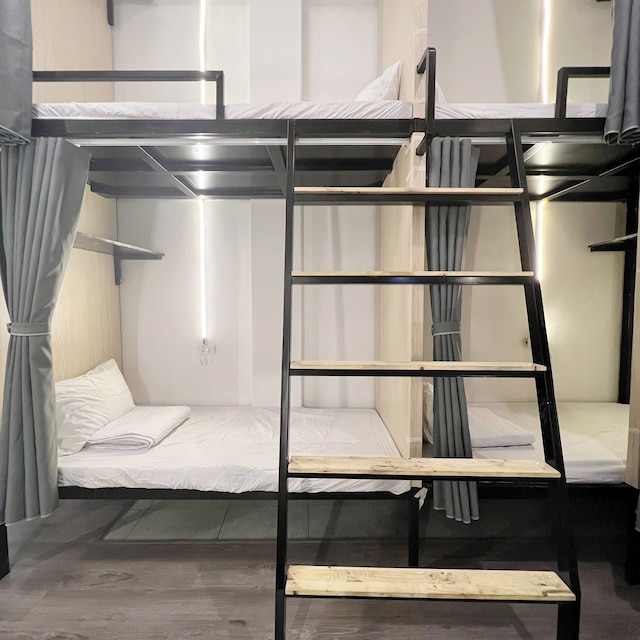 ヘリテージ コーナー ホステル