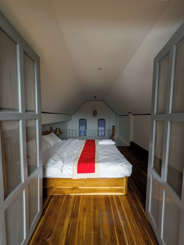 バンスアン ホームズ