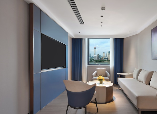 Jinglai Hotel · Bushe - Shanghai Bund Branch