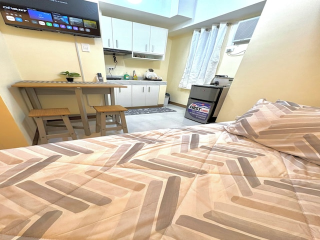 ニュー バチェラーズ パッド アクロス アテネオ ユニ ウィズ フリー ファスト WiFi、エアコン ルーム、ホット シャワー