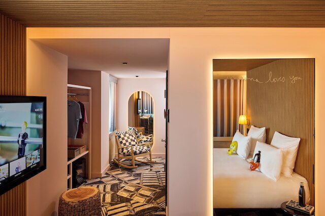 ママ シェルター チューリッヒ