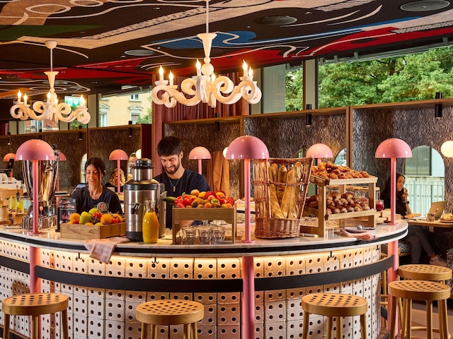 ママ シェルター チューリッヒ