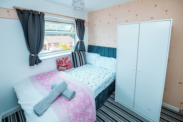 3-ベッド シティ リトリート - スリープス 7, ガーデン & パーキング