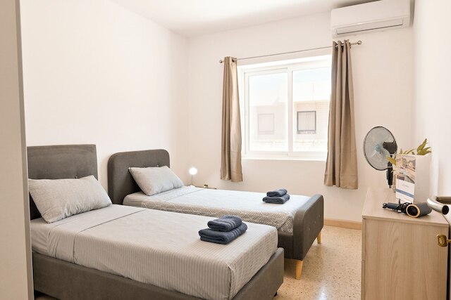 シー ブルー ホライゾン カウラ ベイ アパートメンツ