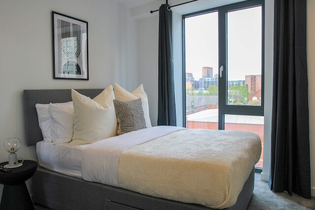 スレート スイート 1 ベッドルーム シティ ビューズ