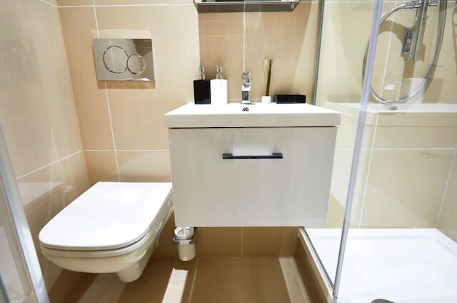 スチューデント オンリー ヴィタ ファースト ストリート