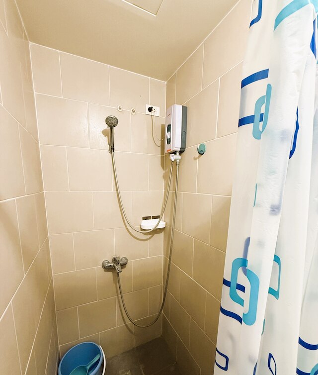 ホーランド パーク コンドミニアム