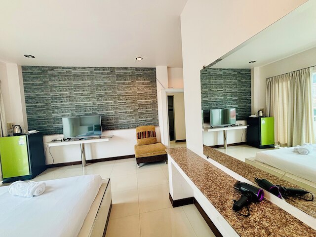 リー リバーサイド ホテル