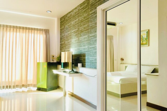 リー リバーサイド ホテル