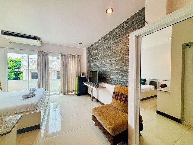 リー リバーサイド ホテル