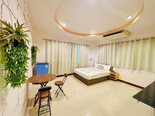 リー リバーサイド ホテル