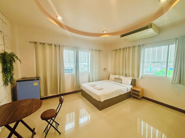 リー リバーサイド ホテル