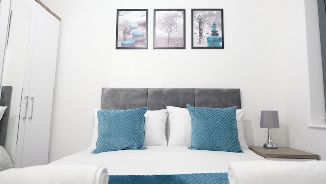 モダン ハウス - 3 ベッドルームズ - 1 バス - マンシティ