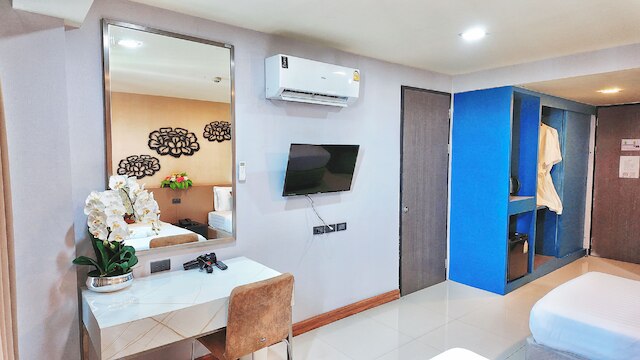 チャバ イン スリナカリン