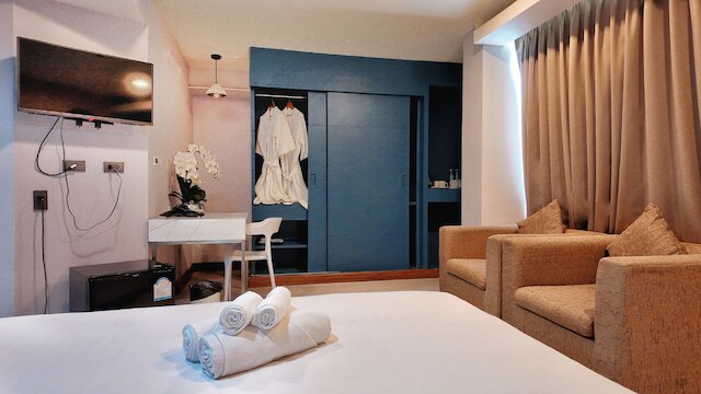 チャバ イン スリナカリン