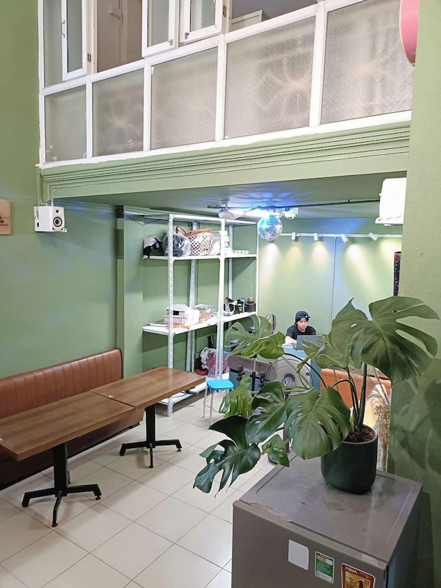 ヴィエット ヴィンテージ ホステル & パブ