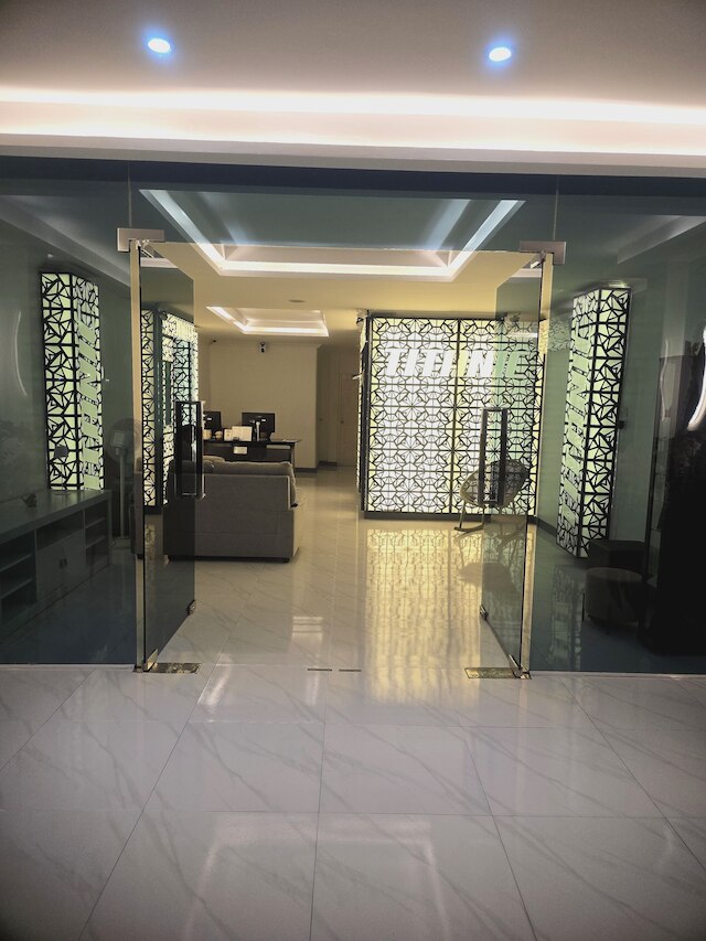 タイタニック レジデンス - 7 ミニット ウォーク トゥ ザ ビーチ