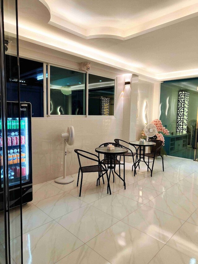 タイタニック レジデンス - 7 ミニット ウォーク トゥ ザ ビーチ