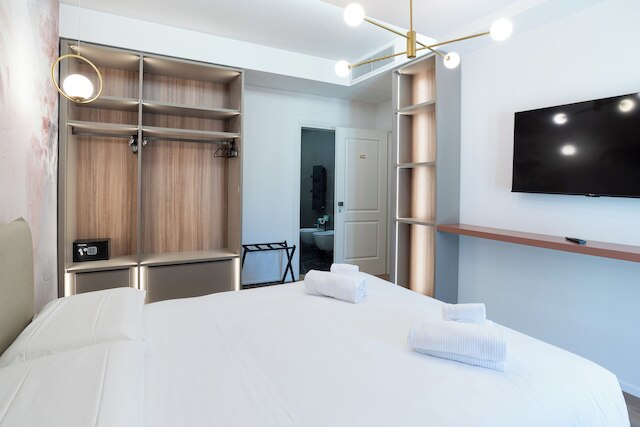 メゾン ラセラ パレス スイーツ