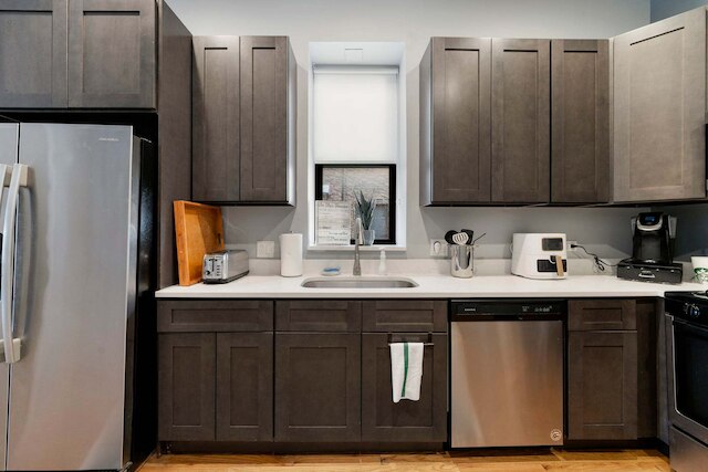 コージー 2 ベッド ホーム by ウェスト ループ ウィズ パーキング ランドリー