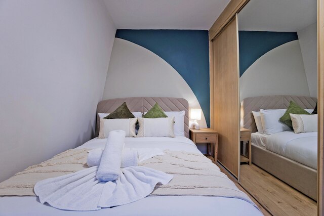 インペリアル クイーンズボロ テラス