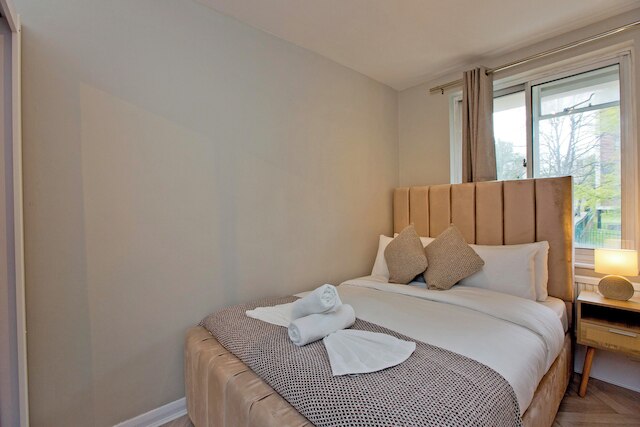 インペリアル レインスター ガーデン アパートメント