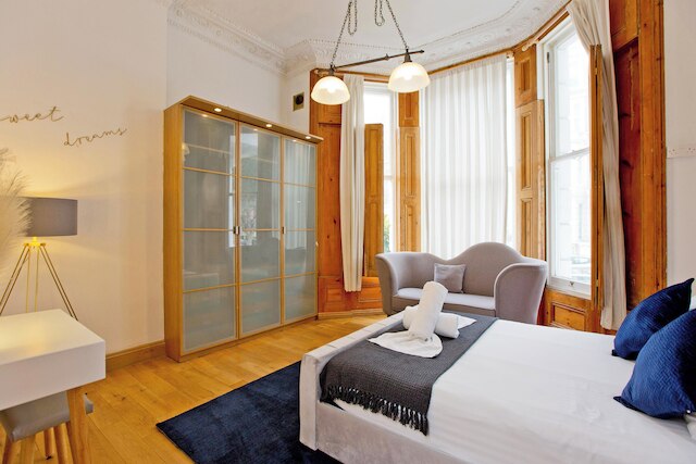 インペリアル アールズ コート アパートメンツ