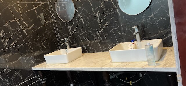 ラッシュステイ