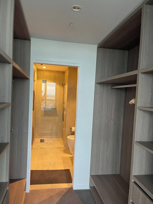 クイーンズ ワーフ 50th フロア