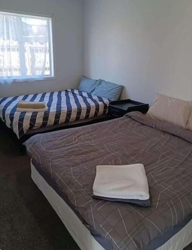 3 ダブル アンド 1 ダブル ソファ ベッズ ハウス