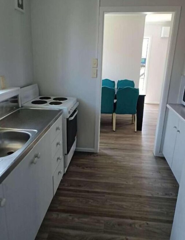 3 ダブル アンド 1 ダブル ソファ ベッズ ハウス