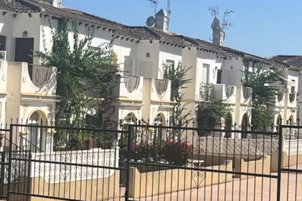 サニー 1 ベッドルーム アパートメント リトリート