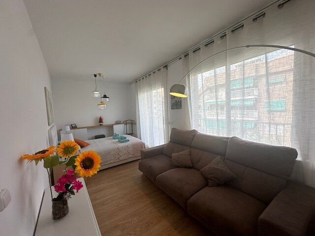 ルームズ ボレル