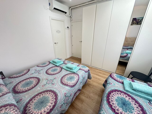 ルームズ ボレル