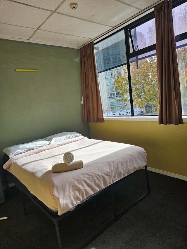 シルバーファーン バックパッカーズ