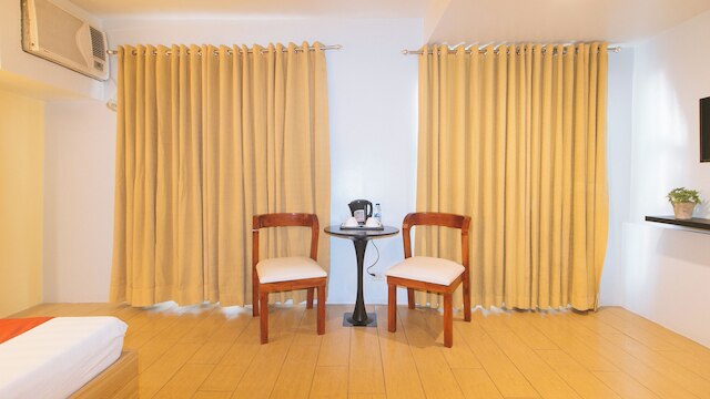 レッドドアーズ アット ラグジュライト スイーツ マカティ