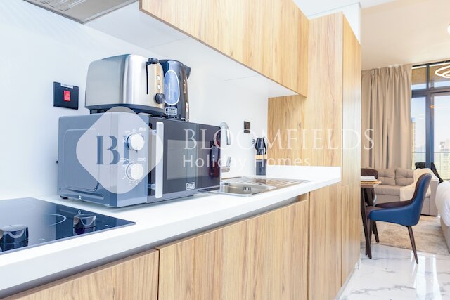 ブルームフィールズ ロイヤル STU アル マリヤ アイランド