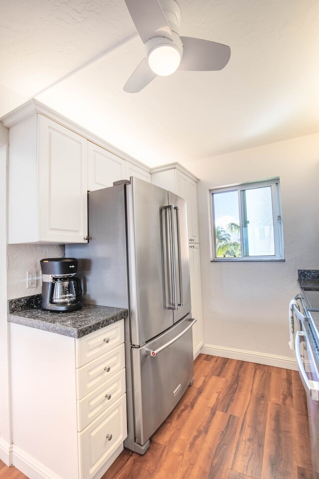 メネフネ ショアーズ 601 2 ベッドルーム コンド