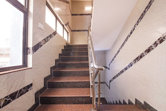 ファブエクスプレス ル ロイヤル イン