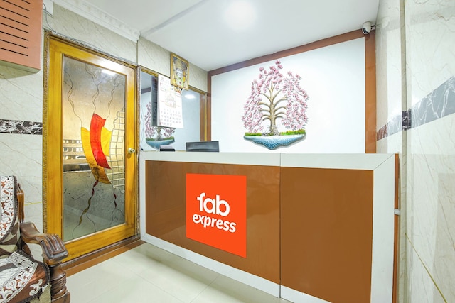 ファブエクスプレス ル ロイヤル イン