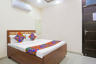 ファブホテル ザ ハイド アウェイ