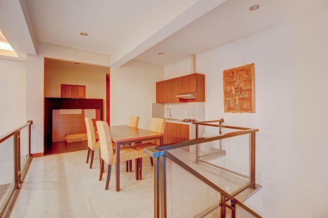 コレクション O ニア MRT チペテ ラヤ フォーマリー テロゴン センビラン