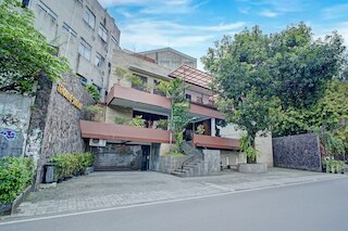 コレクション O ニア MRT チペテ ラヤ フォーマリー テロゴン センビラン