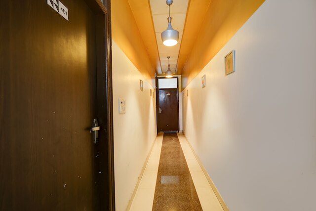 ホテル ハリ ナゲール By The プレミアム ヴィラ