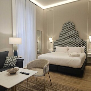 プエルタ デ ラ リベラ セントロ