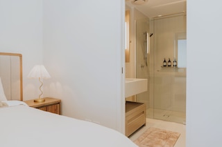 クイーンズ ワーフ レジデンス - ヌーン ステイ